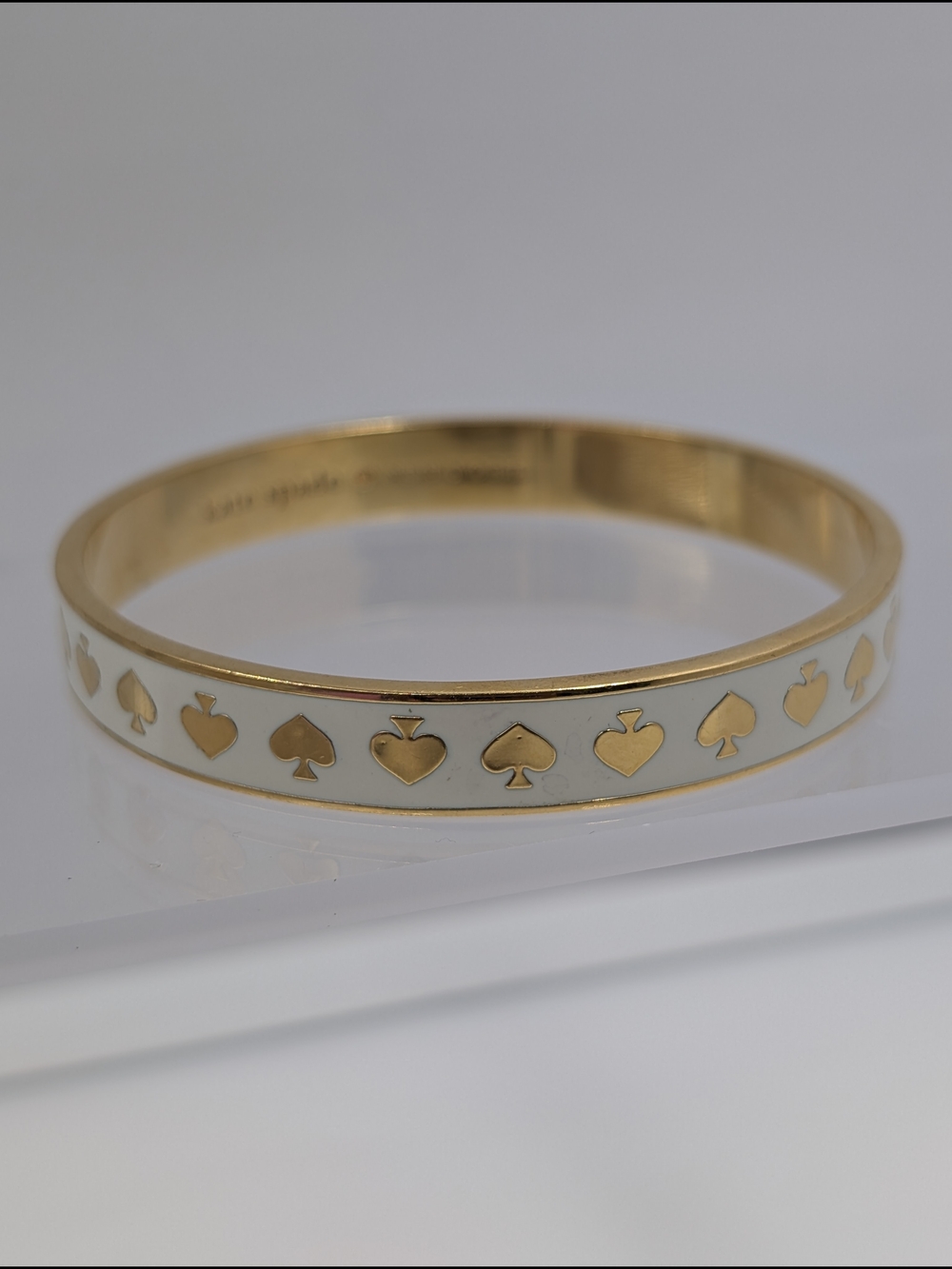 Kate Spade New York Spade Floral Cream Enamel Bangle Bracelet Gold Tone 0215 - Picture 4 of 8